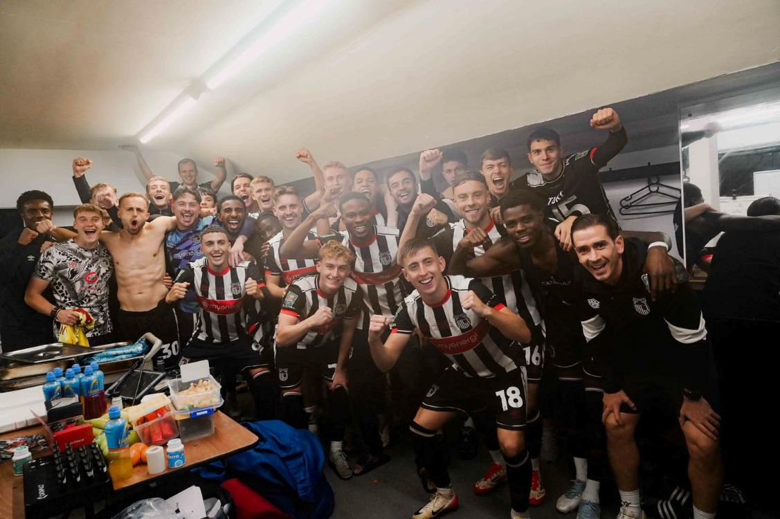 Bucuria celor de la Grimsby de la finalul meciului | Foto: Grimsby Town Football Club Facebook