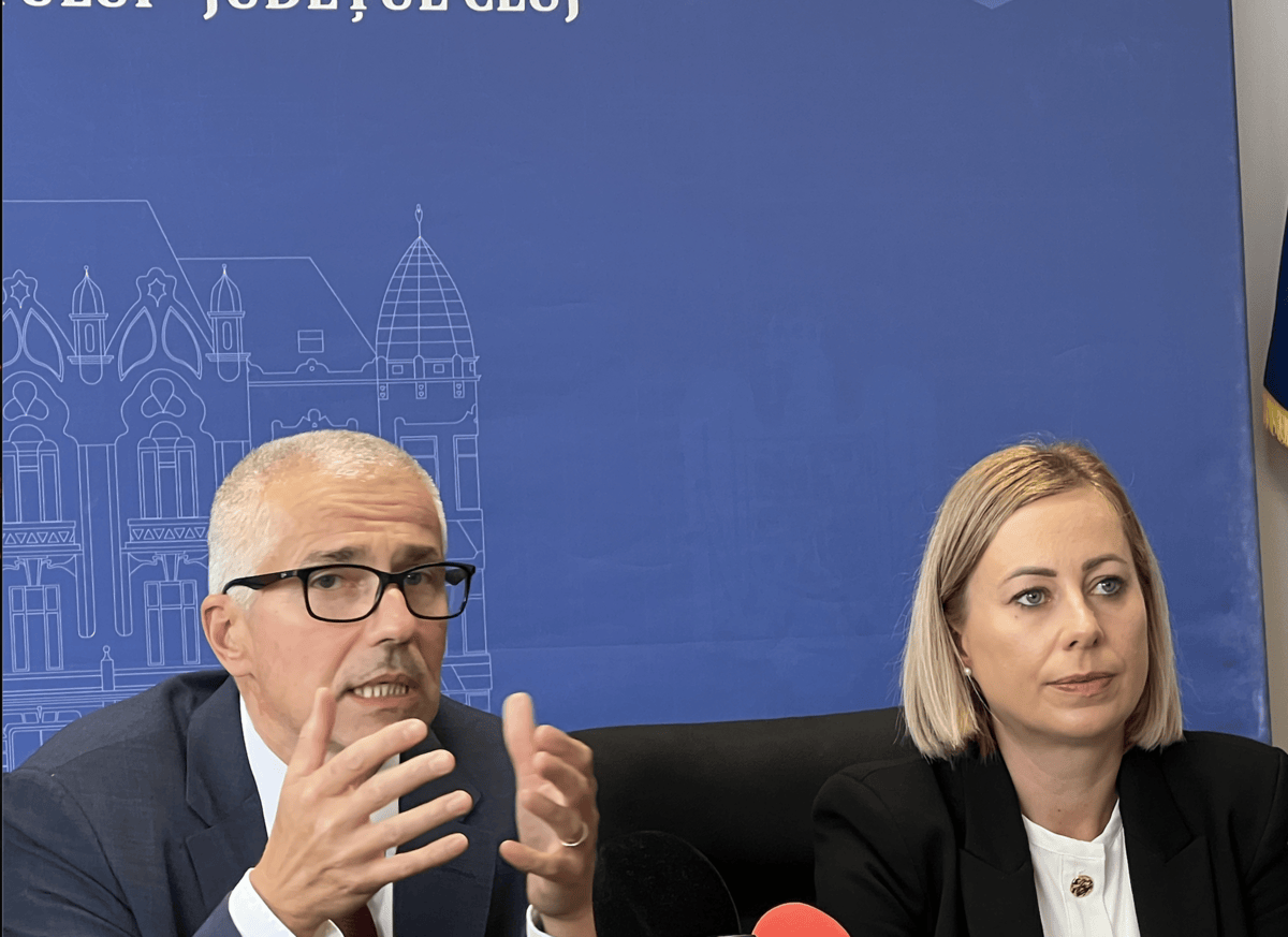 Ministrul Justiției, Radu Marinescu și prefectul județului Cluj, Maria Forna, au participat la o întâlnire cu reprezentanții firmelor din județ | Foto: Sergiu Tămaș, monitorulcj.ro