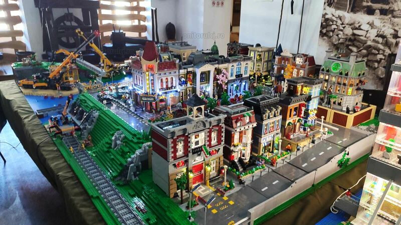 Expoziție inedită la Cluj-Napoca. Mii de piese LEGO® vor transforma Muzeul Etnografic într-un univers fantastic |Foto: monitorulcj.ro