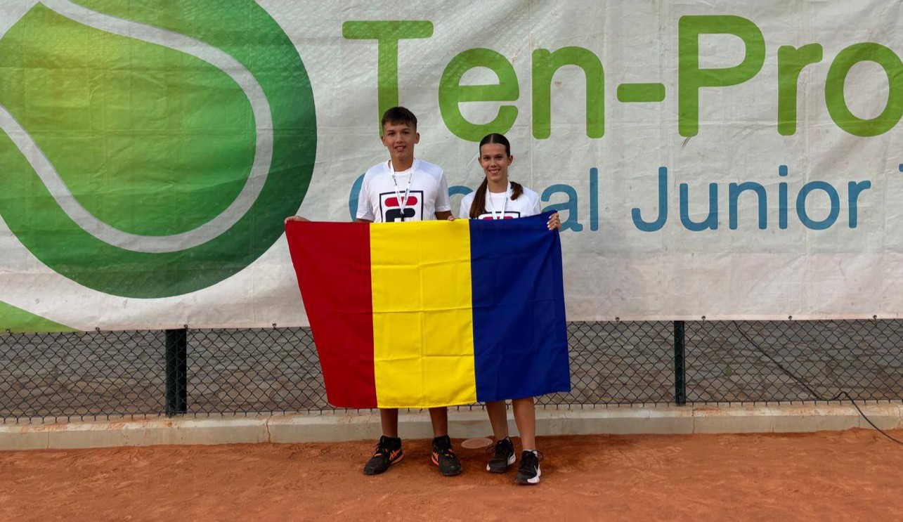 Cei doi clujeni care au participat la competiție | Foto: Liceul cu Program Sportiv Cluj-Napoca Facebook