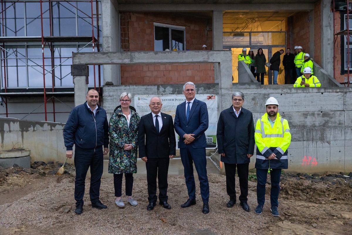 Ministrul Fondurilor Europene, Dragoș Pîslaru și primarul Emil Boc au vizitat șantierul HUB-ului Educațional din Borhanci | Foto: Facebook, Emil Boc