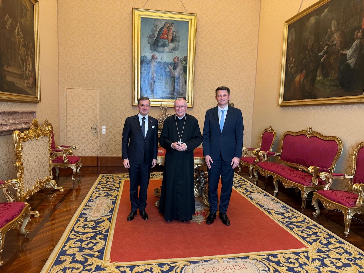 Președintele Senatului României, Mircea Abrudean, întrevedere cu Cardinalul Pietro Parolin, al doilea om în stat la Vatican | Foto: senat.ro