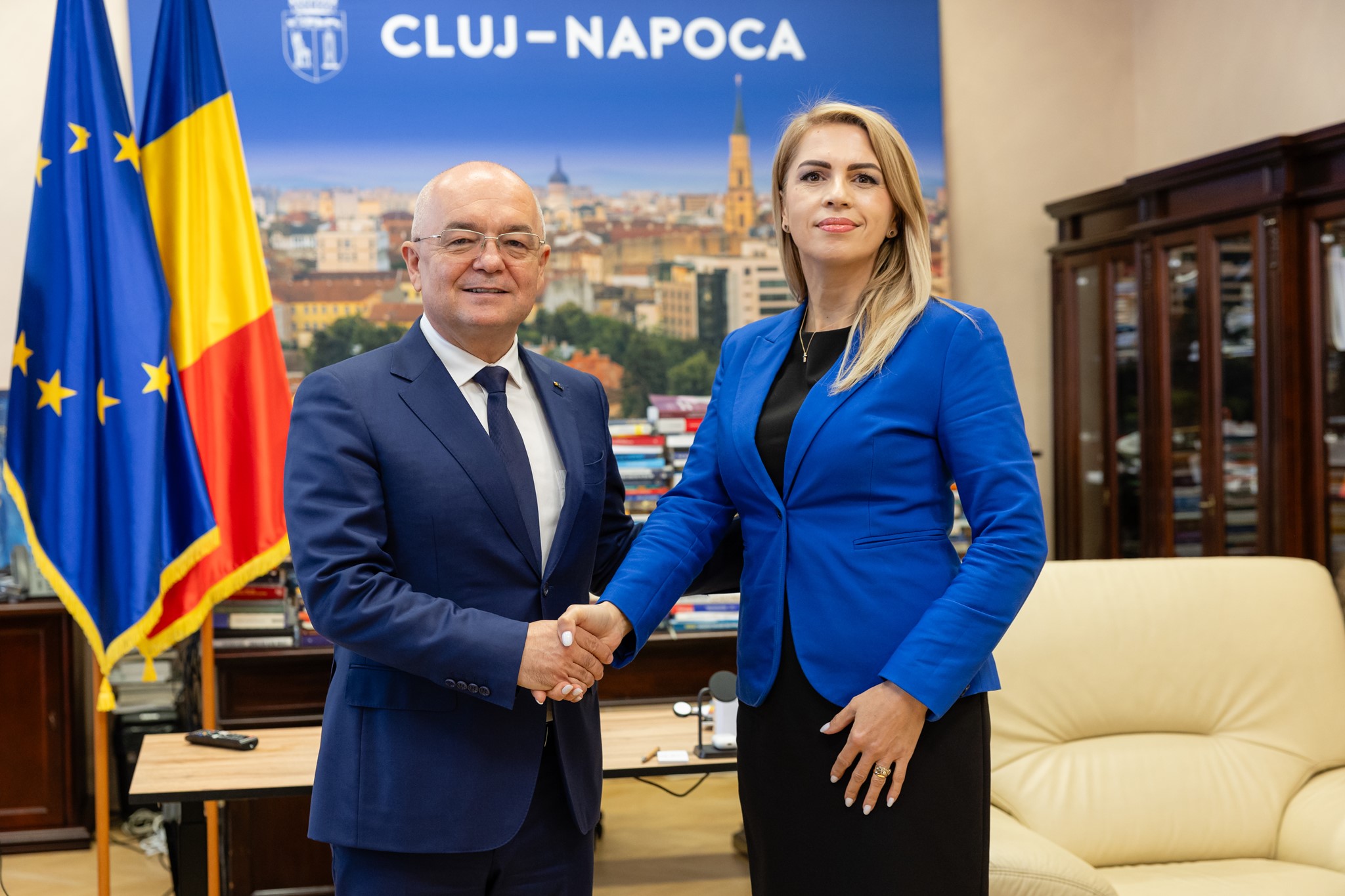 Primarul Emil Boc, întrevedere cu Luminița Popescu, secretar de stat la Agenția Națională pentru Egalitate de Șanse între Femei și Bărbați | Foto: Facebook, Emil Boc