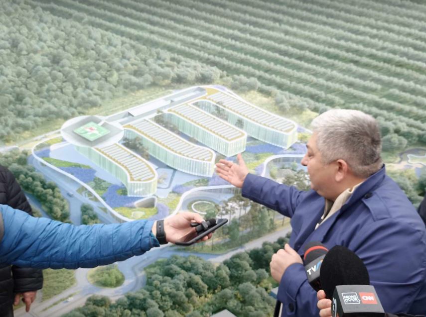 Alin Tișe speră ca Spitatul Peditric Monobloc să primească finanțare din cele 10 miliarde de euro pe care România le va primi prin PNRR în 2026 | Foto: monitorulcj.ro