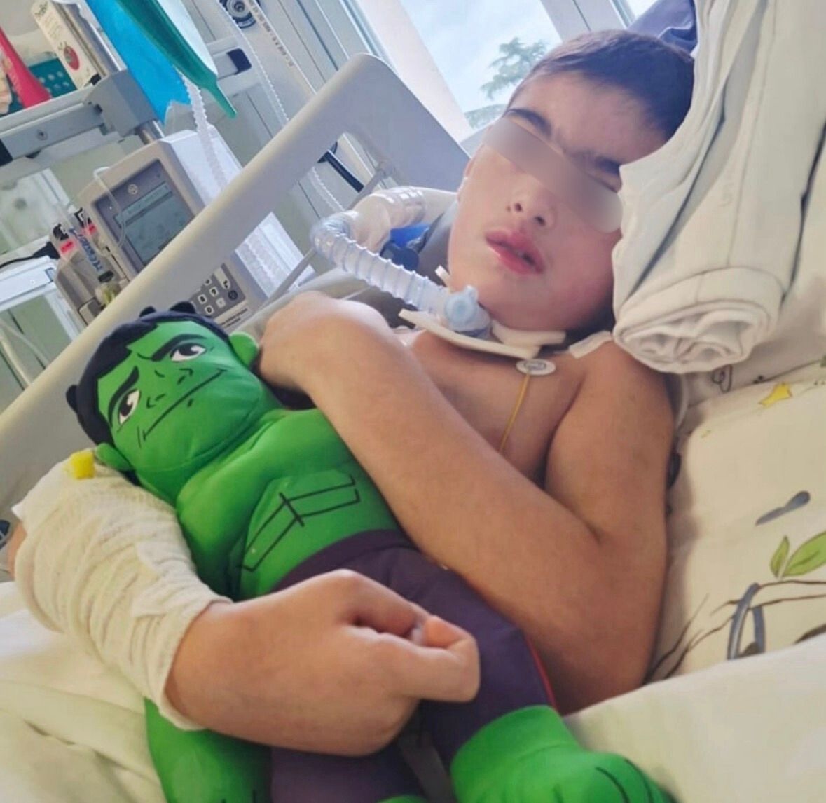 Antonio este grav bolnav și are nevoie de 20.000 de euro pentru a ajunge acasă | Foto: Facebook, Asociația Blondie