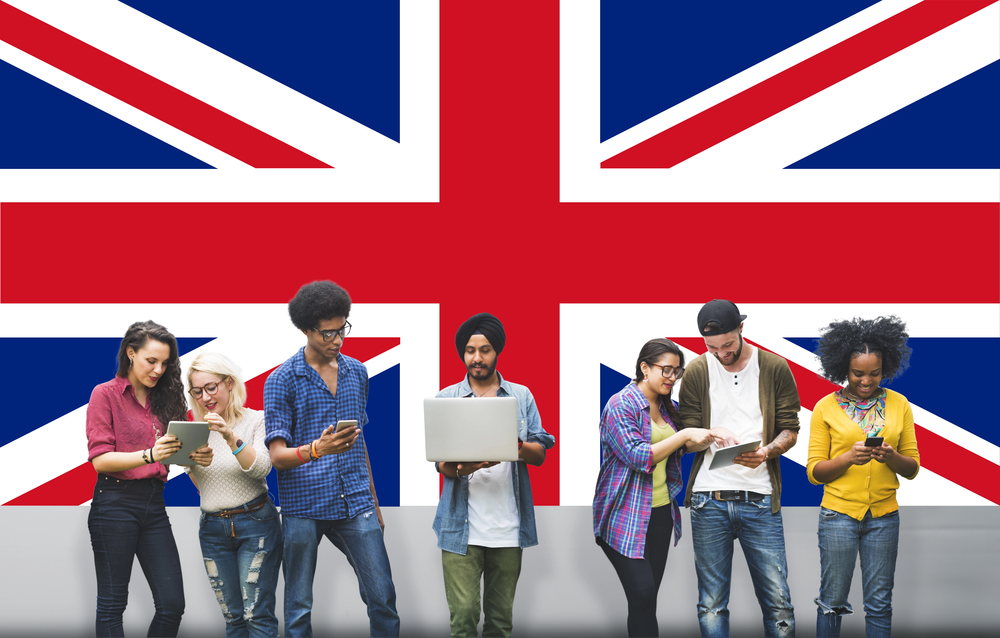 În UK, salariul minim egalează veniturile proaspeților absolvenţi de drept sau contabilitate | Foto: depositphotos.com / Fotografie ilustrativă