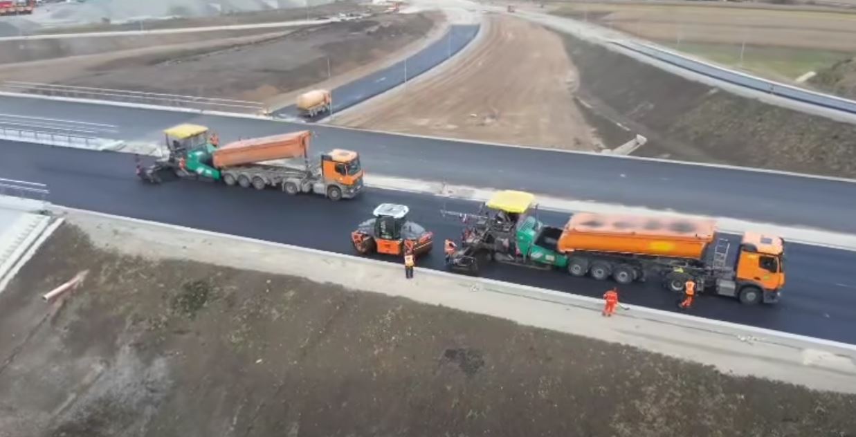 Mobilizare bună pe șantierul secțiunii Zimbor – Poarta Sălajului (A3): stadiu lucrări de 90% în teren|Foto: Cristian Pistol - Facebook