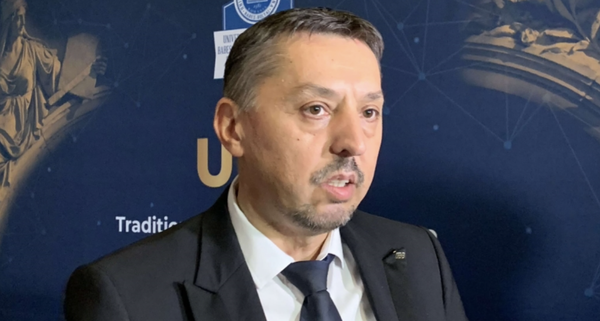 Ministrul Educației, Daniel David, a anunțat măsuri suplimentare împotriva vilolenței în școli | Foto: Sergiu Tămaș, monitorulcj.ro