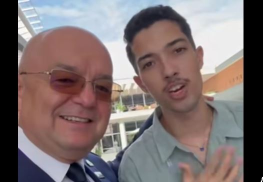 Moment emoționant pentru Emil Boc, la Rio de Janeiro: imnul României, cântat de un brazilian!|Foto: Emil Boc - Facebook