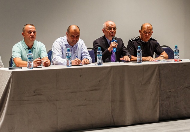 Directorul Direcției Tehnice, Virgil Poruțiu, viceprimarul municipiului Cluj-Napoca Dan Tarcea, primarul Emil Boc și Marcel Bonțidean, șeful Poliției Locale |Foto: Emil Boc - Facebook