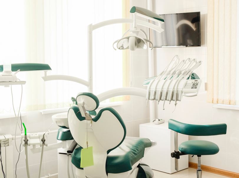 Cazul fetiței decedate la stomatolog: ministrul Sănătății afirmă că „nu existau elemente minim necesare pentru a acorda anestezie generală”|Foto: Depositphotos.com