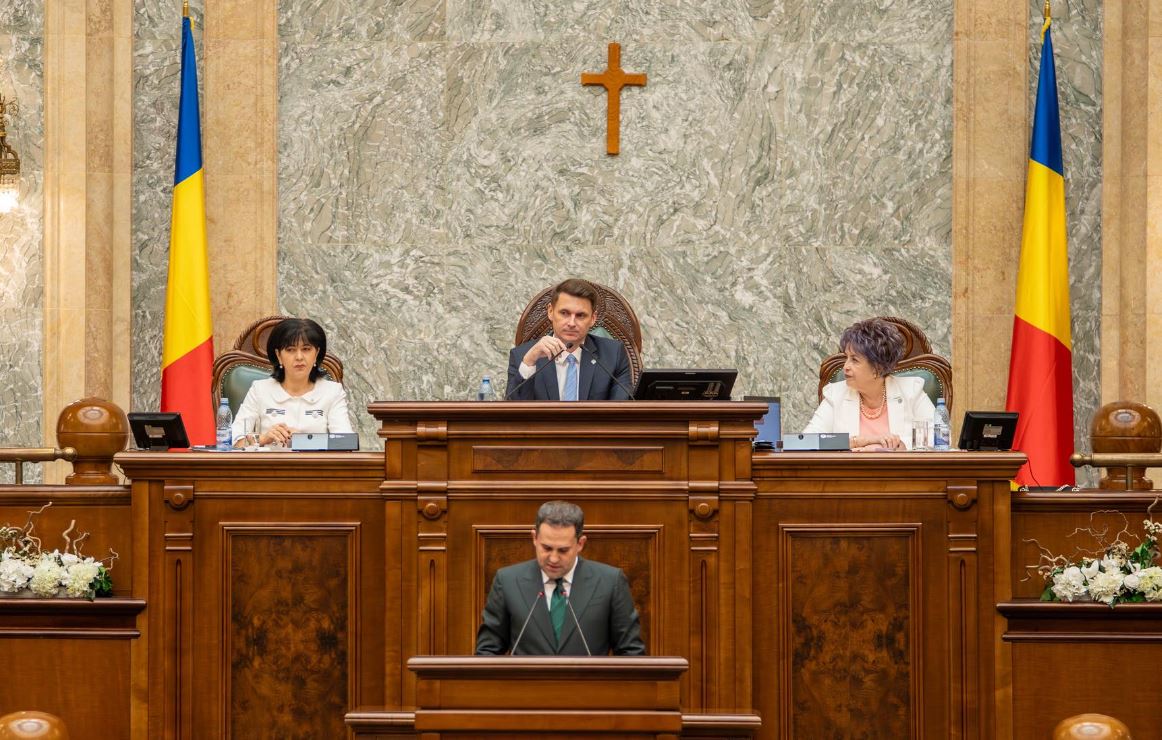 Două moțiuni simple, respinse în Parlament. Mircea Abrudean: „Rămânem concentrați pe ceea ce contează cu adevărat”|Foto: Mircea Abrudean - Facebook