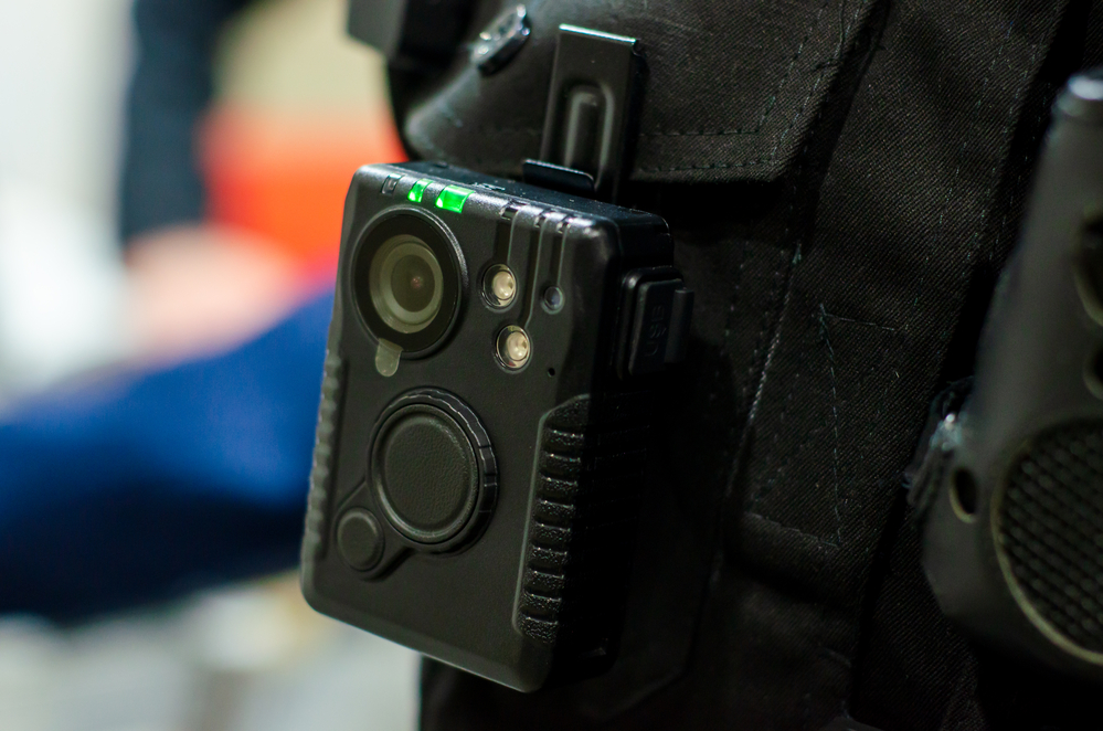 Polițiștii locali, dotați cu camere bodycam pentru înregistrări audio-video| Foto: Depositphotos.com