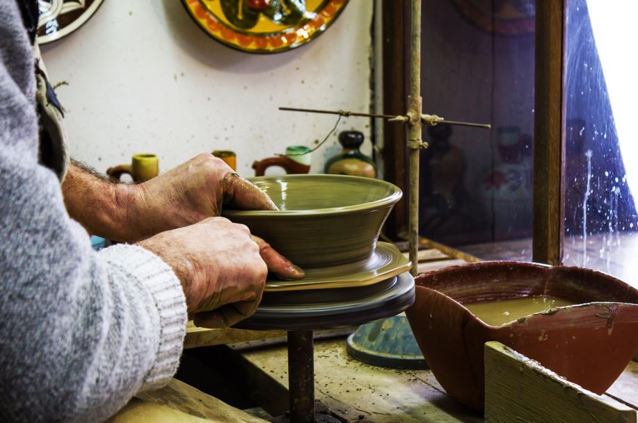 Clujul deține 17 titluri de Tezaur Uman Viu, situându-se în topul județelor cu cel mai mare număr de astfel de distincții acordate| Foto: Depositphotos.com