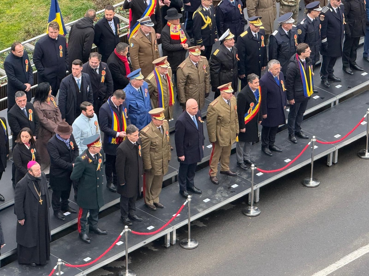 Premierul Ilie Bolojan, huiduit la Alba Iulia, de 1 Decembrie 2025, Ziua Națională a României | Foto: monitorulcj.ro