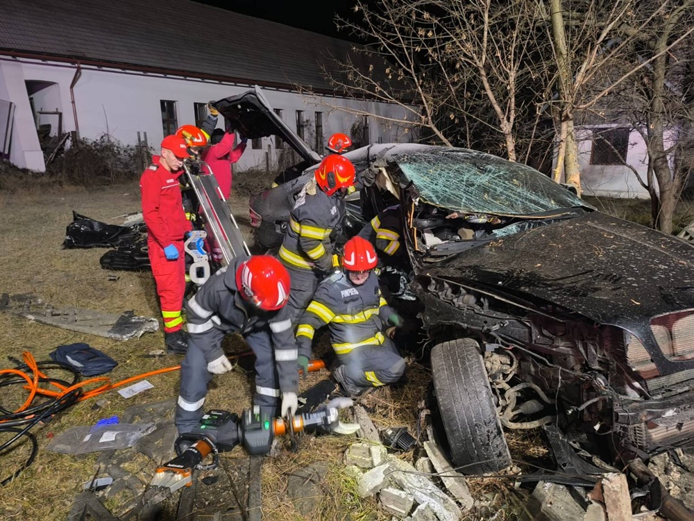 Audi, lovit în plin de un BMW pe DN17: doi tineri au murit| Foto: bistrițeanul.ro