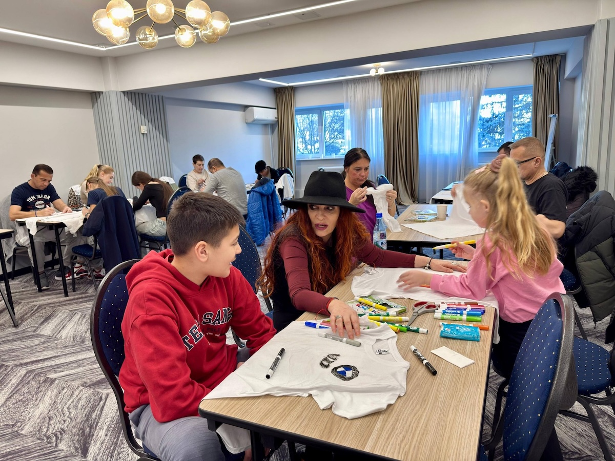 Zeci de tineri dependenți de dializă au participat la tabăra de iarnă organizată de Asociația pentru Solidaritate și Empatie Delia Grădinaru | Foto: Facebook, Emanuel Ungureanu