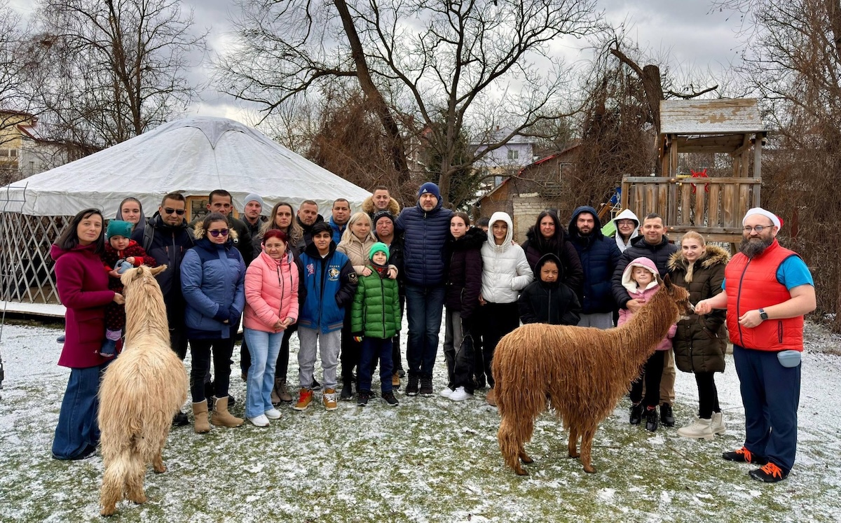 Tineri și copii bolnavi, la tabăra de iarnă de la Cluj organizată de Asociația pentru Solidaritate și Empatie Delia Grădinaru | Foto: Facebook, Emanuel Ungureanu