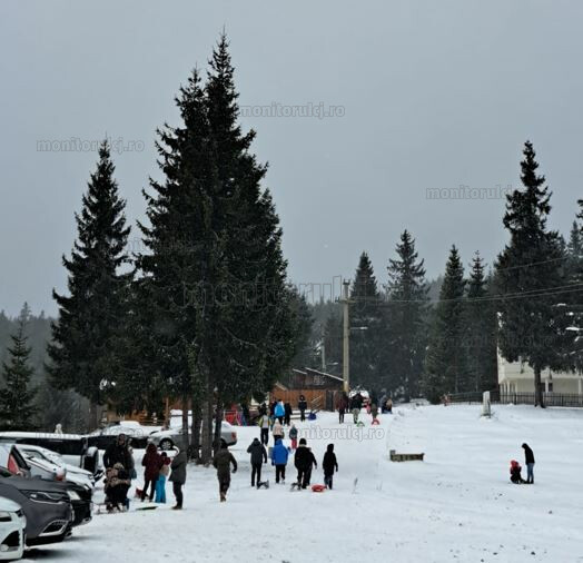 De vineri, elevii din județul Cluj vor putea participa fizic la cursuri ca urmare a remedierii situațiilor generate de condițiile meteo severe | Foto: monitorulcj.ro