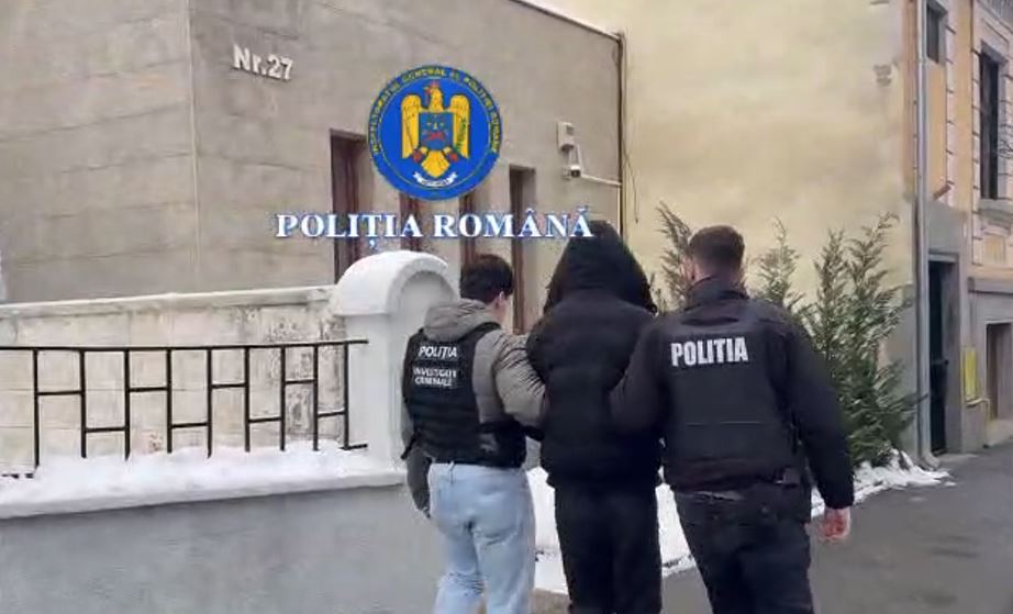 Bărbat căutat pentru omor în Franța, depistat de polițiști într-un mall din Cluj-Napoca|Foto: IPJ Cluj - Poliția Română