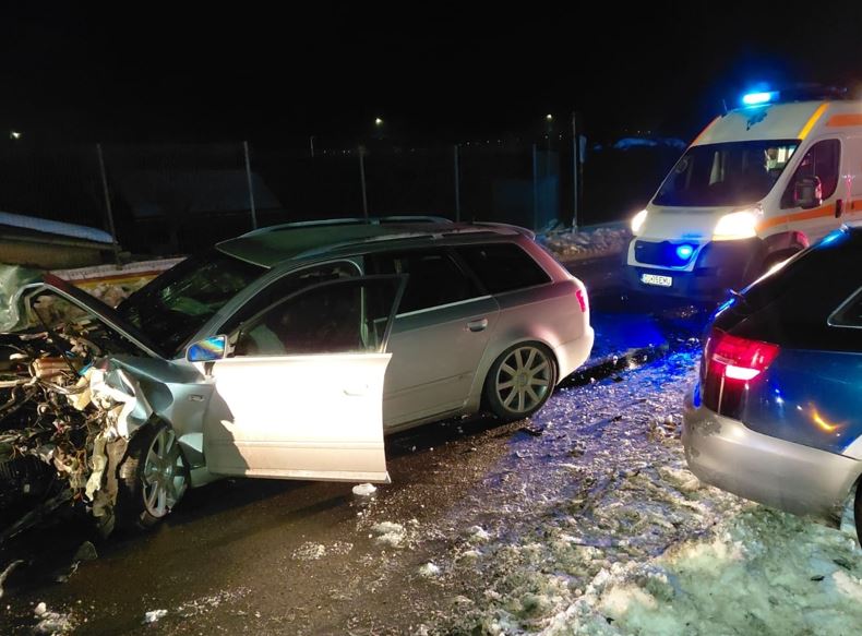Doi bărbați au ajuns la spital în urma unui grav accident rutier produs în Dej|Foto: ISU Cluj