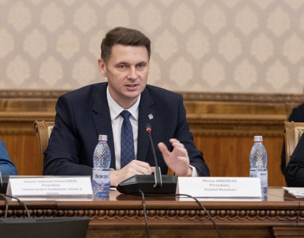 Președintele Senatului, Mircea Abrudean, mesaj ferm pentru coaliție: „Parlamentarii care votează moțiunile opoziției se aliniază agendei AUR” | Foto: senat.ro