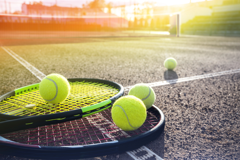 Jaqueline Cristian și Gabriela Ruse, victorie importantă la Dubai. Româncele merg în optimile probei de dublu | Foto: DepositPhotos.com