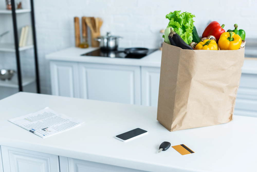 500 de lei pentru alimente. Peste 9.000 de clujeni vor putea depune cereri începând de luni | Foto: DepositPhotos.com