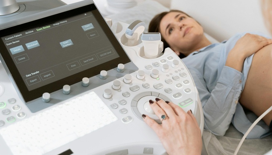 Statele UE pot oferi acces gratuit la avort unor femei | Foto: Pexels