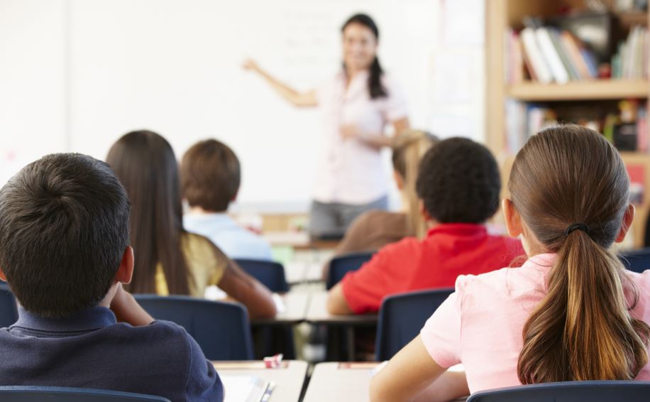 Schimbare majoră în învățământul din România: Profesorii vor fi evaluați psihiatric înainte de angajare|Foto: DepositPhotos.com