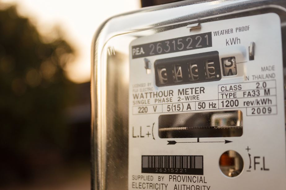 Românii ar putea primi alerte direct pe telefon atunci când consumul de energie se apropie de limită| Foto: DepositPhotos.com