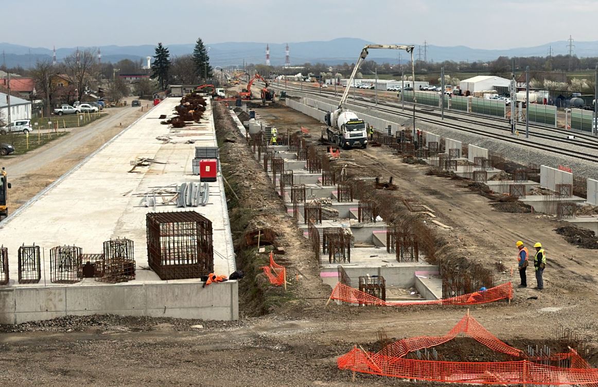 Pot începe lucrările pe ultimii 35 km întârziați ai magistralei feroviare Cluj-Oradea|Foto: Horațiu Cosma – Facebook