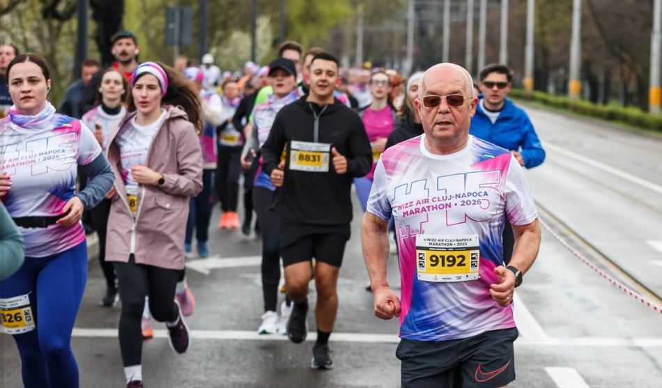 Peste 9.000 de participanți din 43 de țări la maratonul de la Cluj. Emil Boc: „Mișcarea este cea mai bună investiție în sănătate”.|Foto: Emil Boc – Facebook
