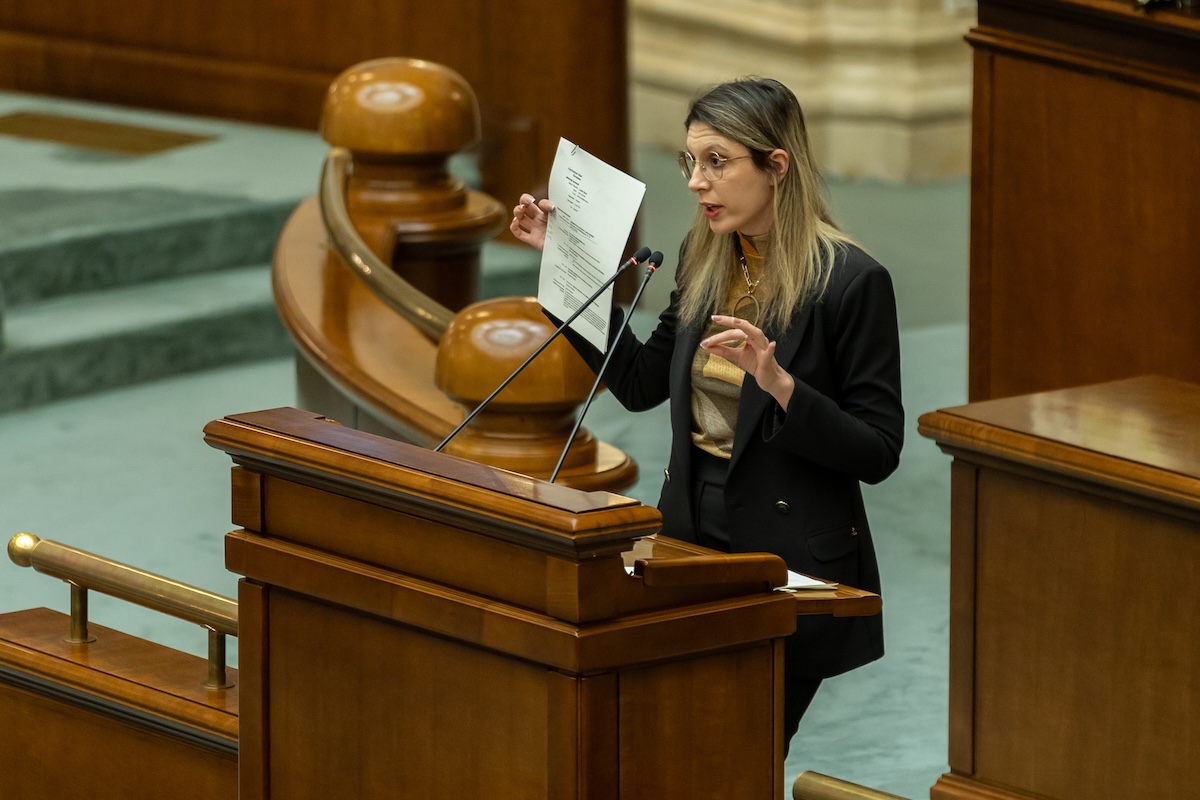 Dezbateri în Senat pe tema moțiunii împotriva ministrului Mediului. | Foto: Inquam Photos / Gyozo Baghiu