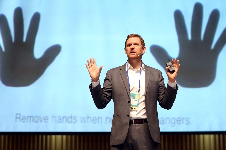 Charles Montgomery — urbanist, autor și lider de experimente  globale pentru îmbunătățirea bunăstării orașelor