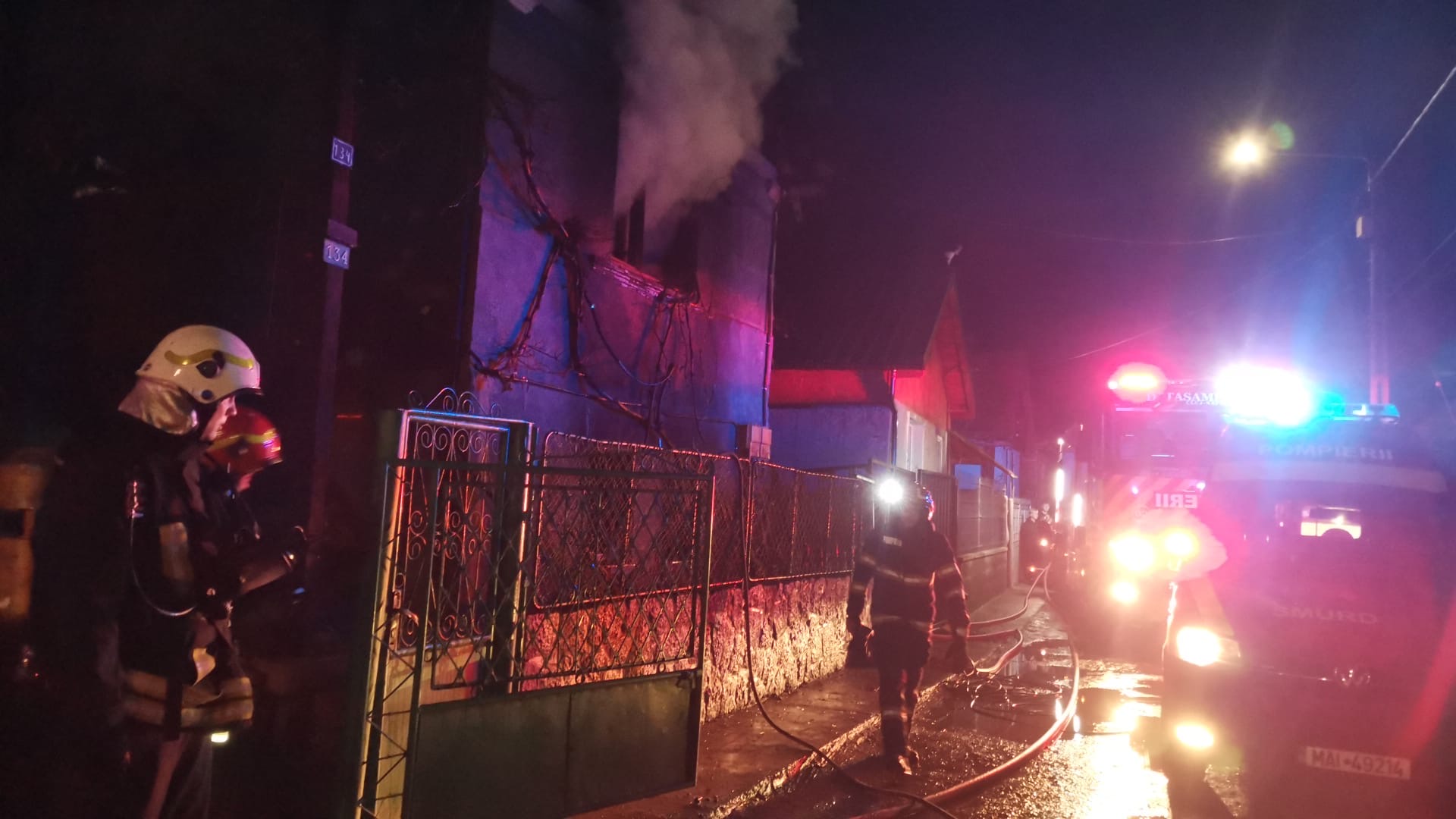 Un bărbat a murit carbonizat într-un incendiu în satul Viștea | Foto: ISU Cluj