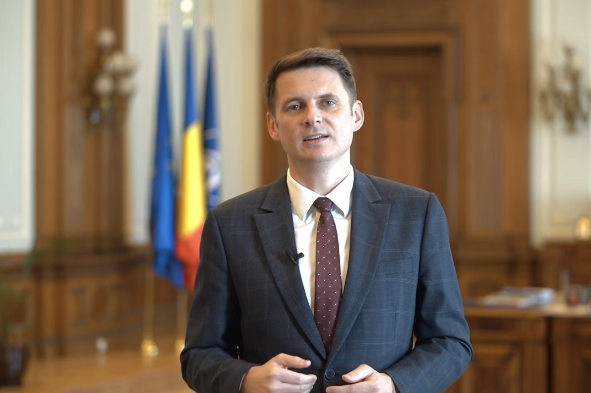 Președintele Seantului, clujeanul Mircea Abrudean, conduce negocierile pentru aderarea României la OCDE. Foto: senat.ro