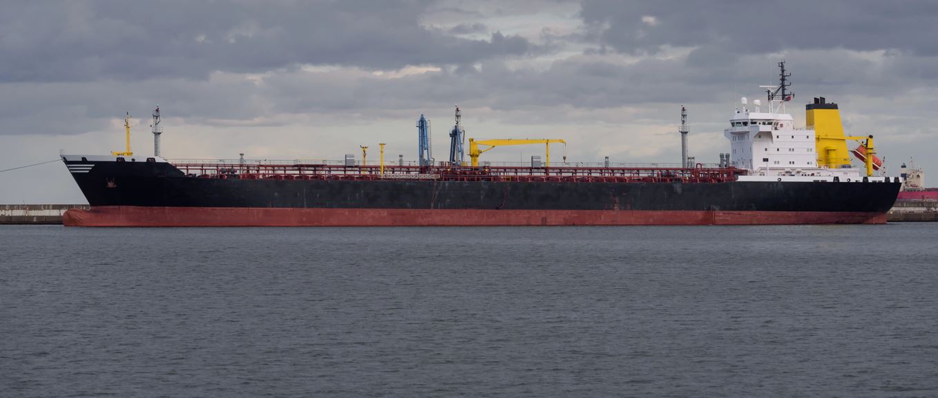 Iranul permite trecerea navelor cu bunuri esențiale prin strâmtoarea Ormuz | Foto: DepositPhotos.com / Fotografie ilustrativă