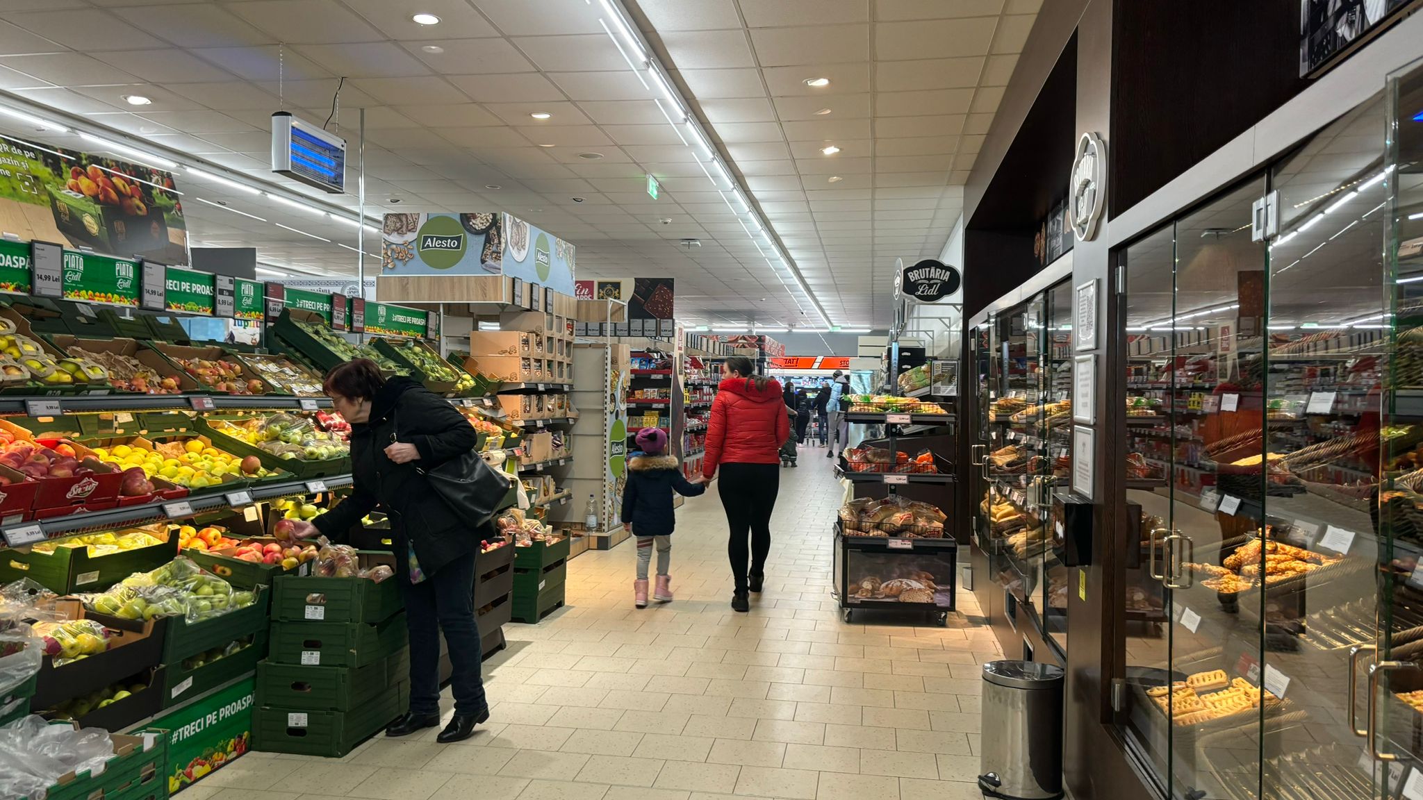 Românii își ajustează bugetele pentru un Paște mai auster| Foto: monitorulcj.ro