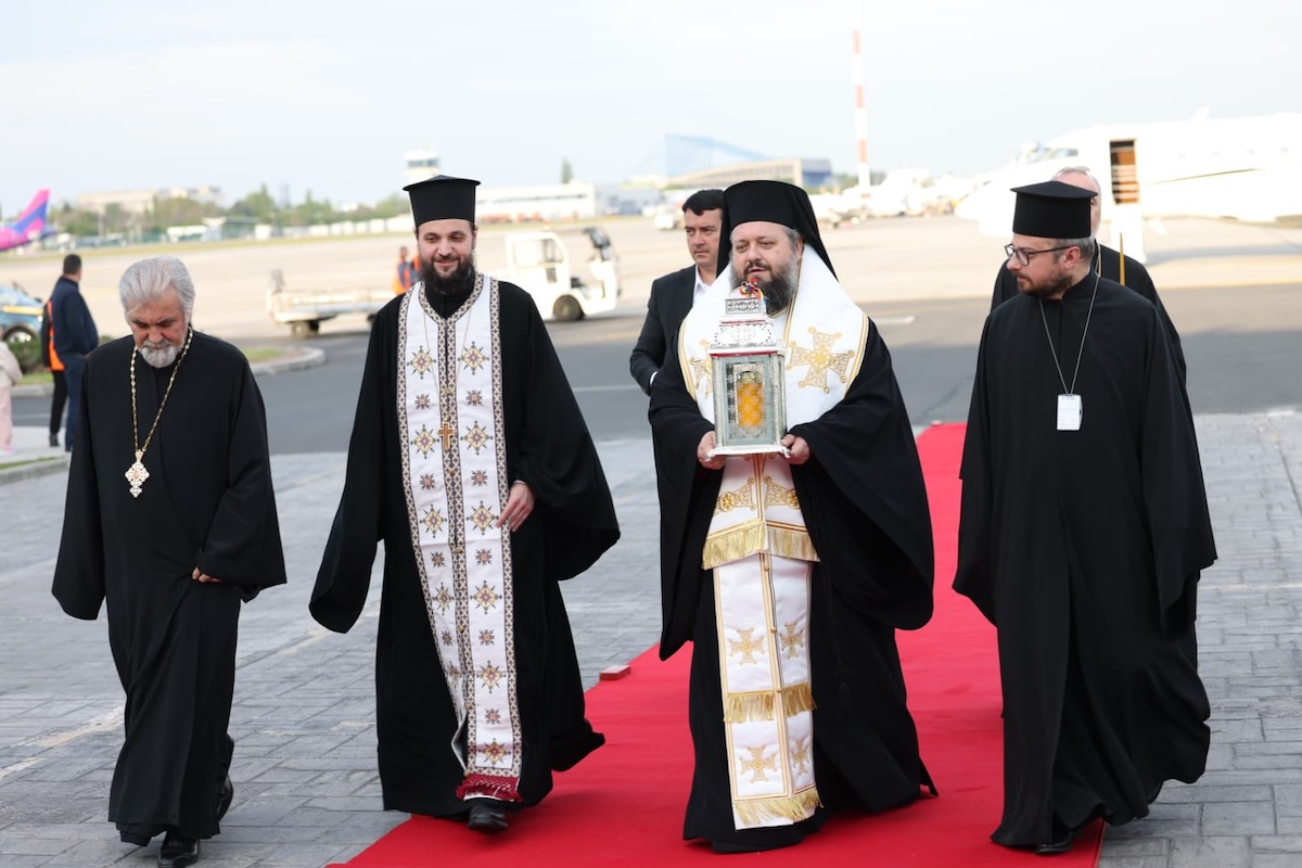 Lumina Sfântă a ajuns în România | Foto: Arhivă basilica.ro / Mircea Florescu