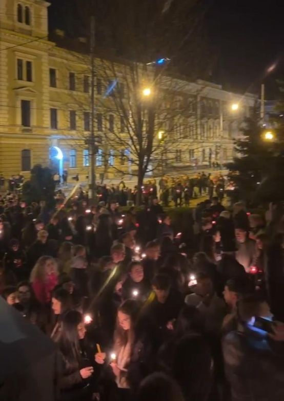 Mii de credincioși au asistat la Slujba de Înviere / Foto: monitorulcj.ro