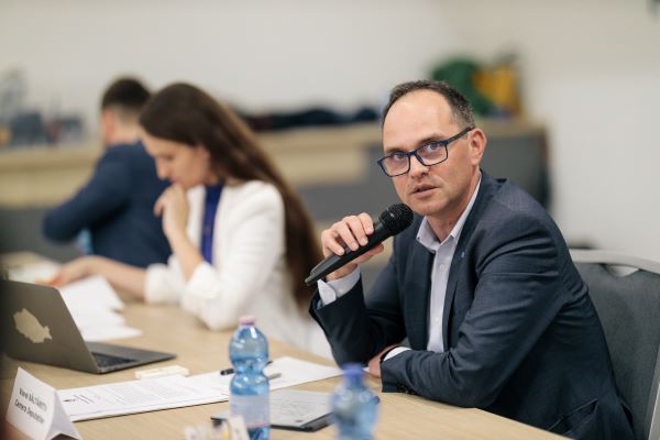 Viorel Băltărețu a fost eliberat din funcția de secretar de stat în cadrul Ministerului Economiei. Foto: Facebook Viorel Băltărețu