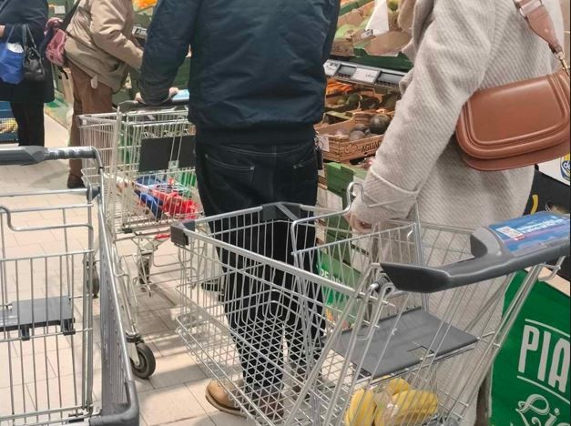 România se poate confrunta cu o criză precum a fost cea din Grecia dacă nu „strânge cureaua” | Foto: monitorulcj.ro