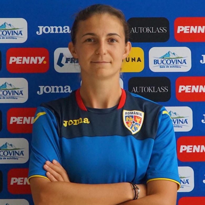 Iulia Mera se află în staff-ul Echipei Naționale / Foto: Atletic Olimpia Gherla Feminin Facebook