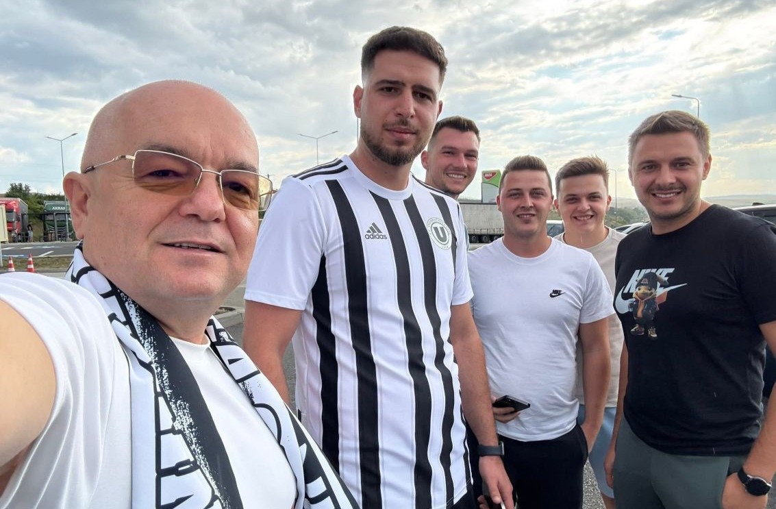 Boc este recunoscut ca un fan al Universității Cluj | Foto: Emil Boc Facebook