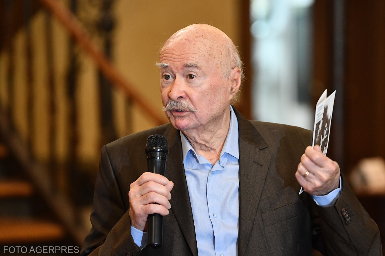 Tudor Gheorghe la vernisajul expoziției temporare „Infinitatea cuvintelor. Ileana și Romulus Vulpescu”, 6 martie 2026, eveniment organizat de Muzeul Municipiului București, la Palatul Suțu / ANGELO BREZOIANU / AGERPRES FOTO