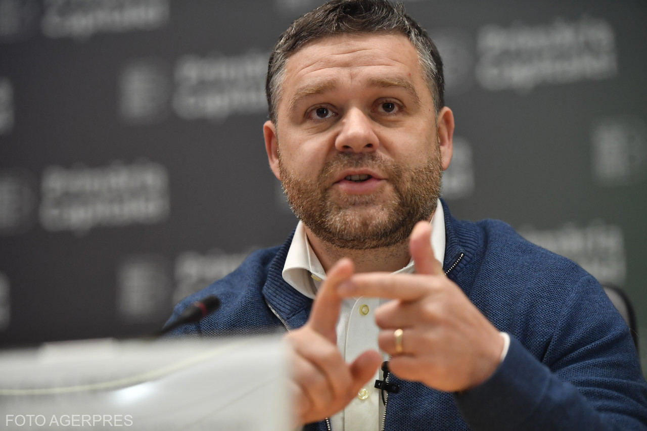 Ciprian Ciucu, primarul general al Capitalei, participa la o dezbatere privind bugetul Primariei Municipiului Bucuresti. GRIGORE POPESCU / AGERPRES FOTO