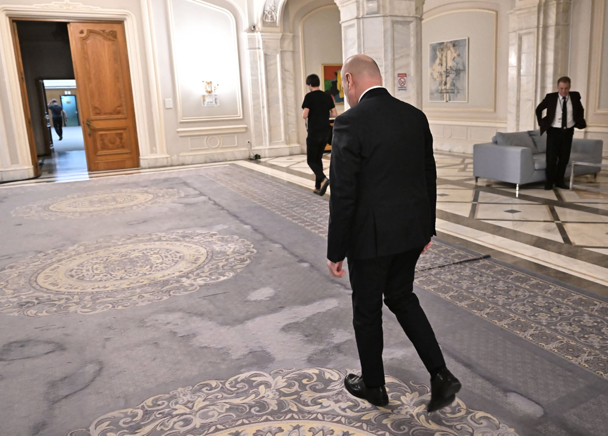 Ilie Bolojan a legat direct căderea Guvernului de măsurile și reformele promovate în ultimele luni, afirmând că reacțiile politice au fost inevitabile în momentul în care au fost afectate anumite privilegii. |Foto: MIHAI POZIUMSCHI / AGERPRES FOTO