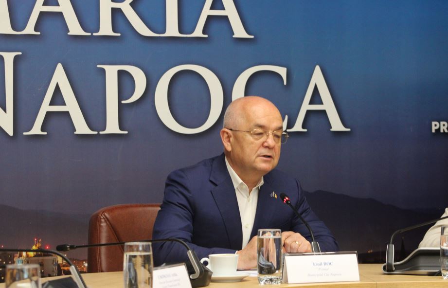 Dezbatere aprinsă în Consiliul Local pe tema scumpirii biletelor de transport. Emil Boc, reacție fermă: „Dragi USR-iști, nu toți sunt corporatiști în acest oraș”.|Foto: Mădălina IVAN - monitorulcj.ro