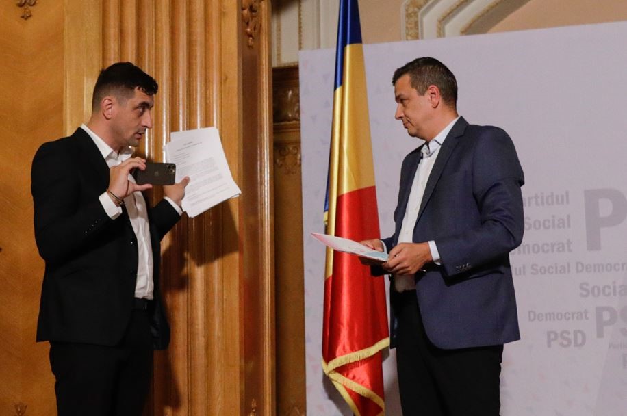 |în imagine: Goerge Simion (AUR) și Sorin Grindeanu (PSD) |Foto: Inquam Photos / George Călin